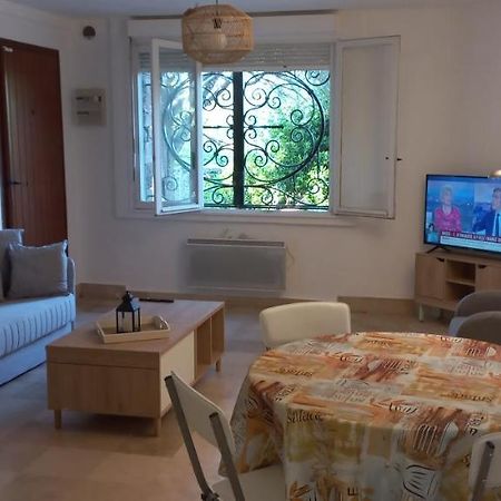 Appartement Et Sa Grande Terrasse En Rez De Jardin Saint Aygulf Dış mekan fotoğraf