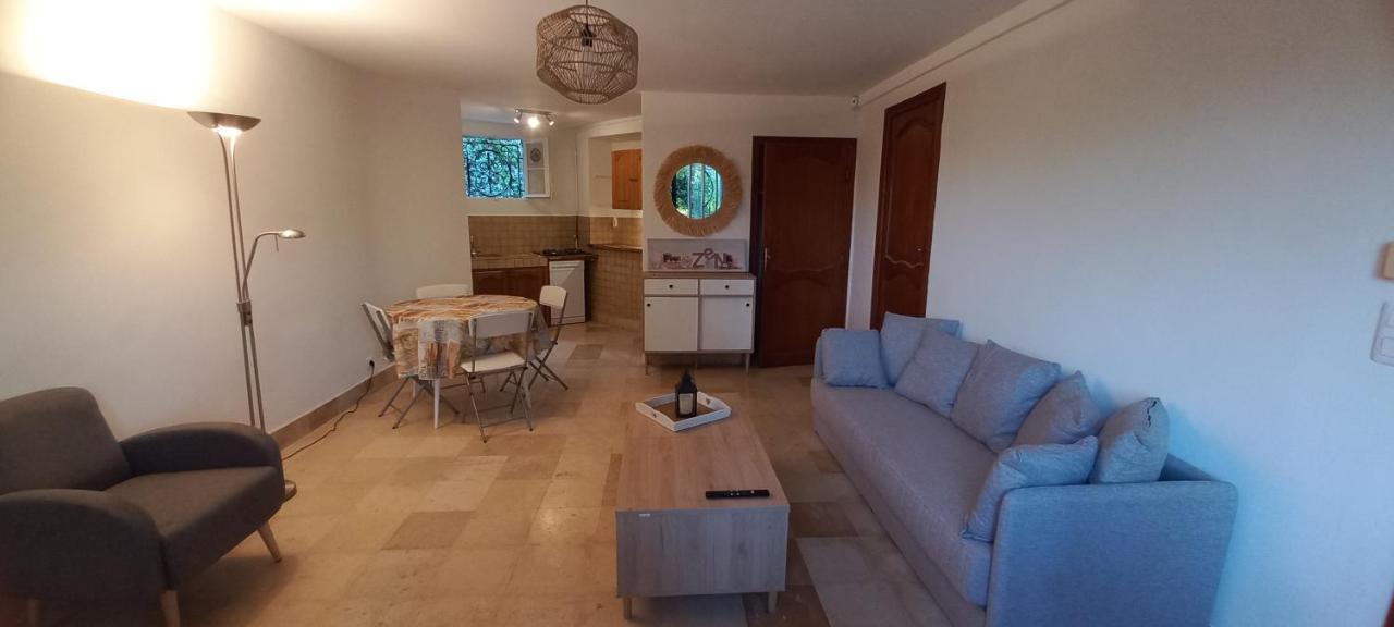Appartement Et Sa Grande Terrasse En Rez De Jardin Saint Aygulf Dış mekan fotoğraf