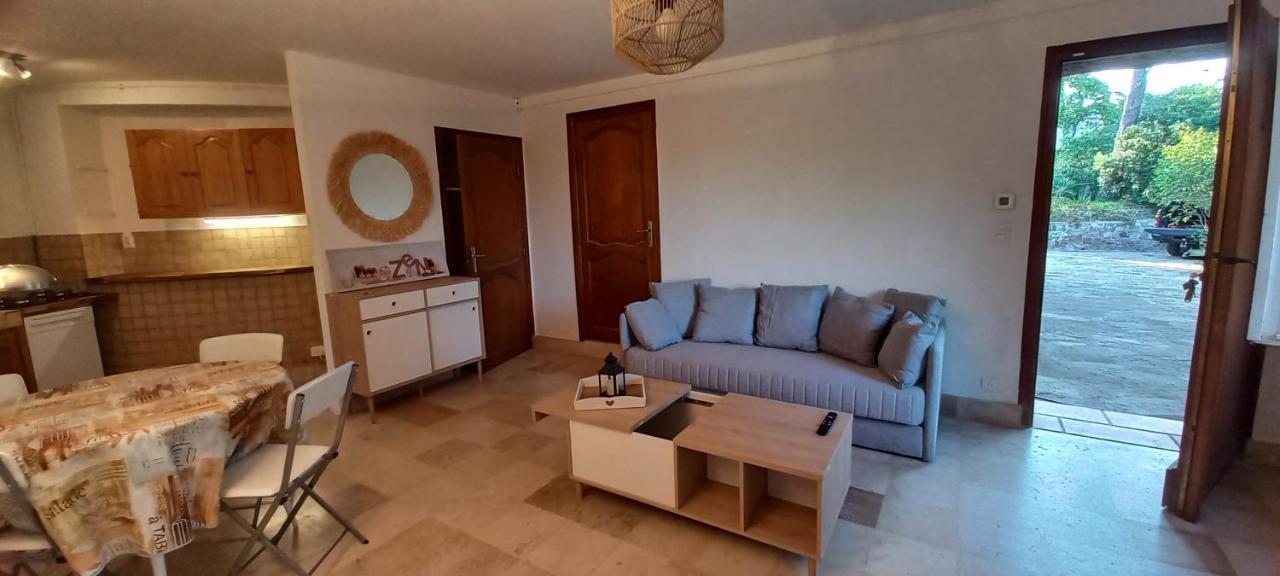 Appartement Et Sa Grande Terrasse En Rez De Jardin Saint Aygulf Dış mekan fotoğraf