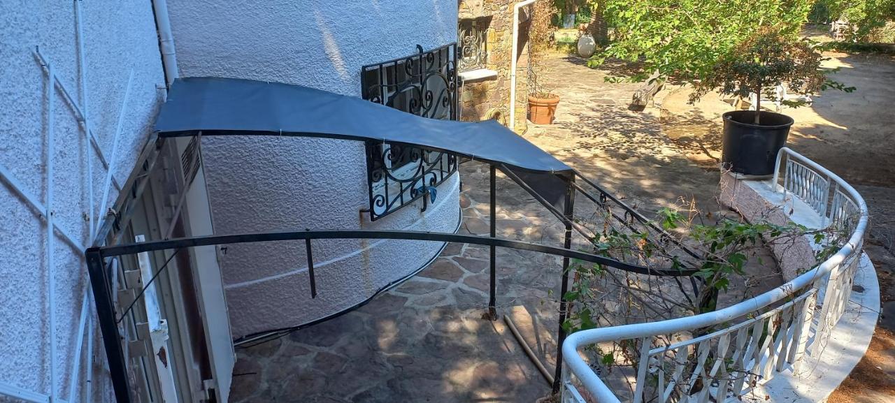 Appartement Et Sa Grande Terrasse En Rez De Jardin Saint Aygulf Dış mekan fotoğraf