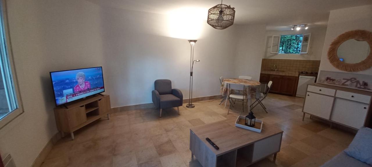 Appartement Et Sa Grande Terrasse En Rez De Jardin Saint Aygulf Dış mekan fotoğraf